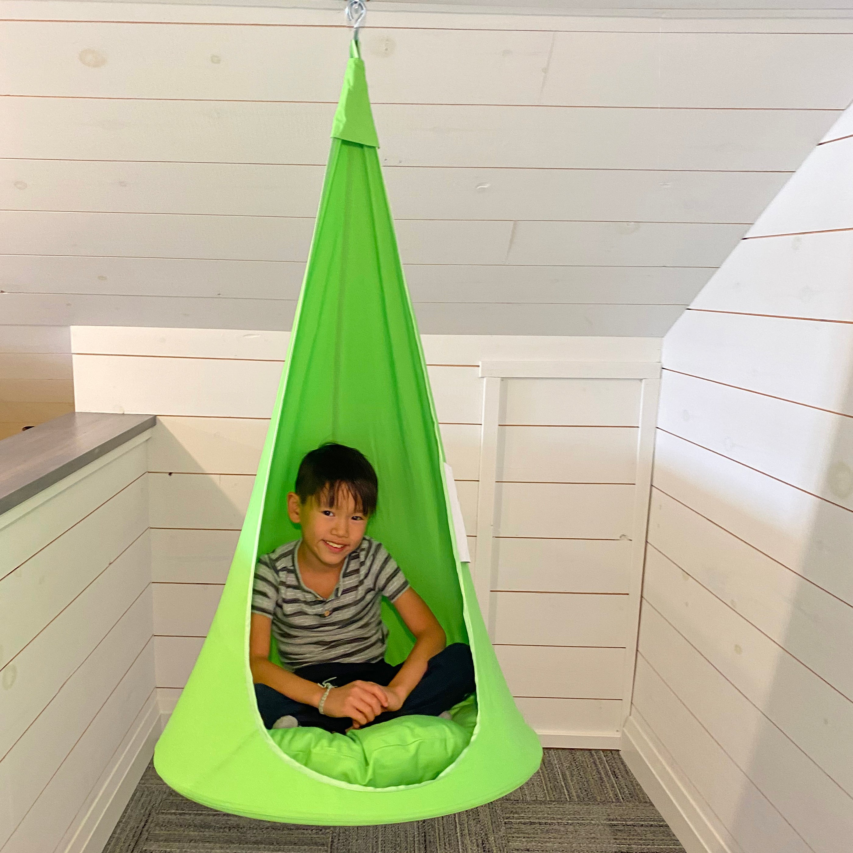 Cacoon Pod - Jellybean