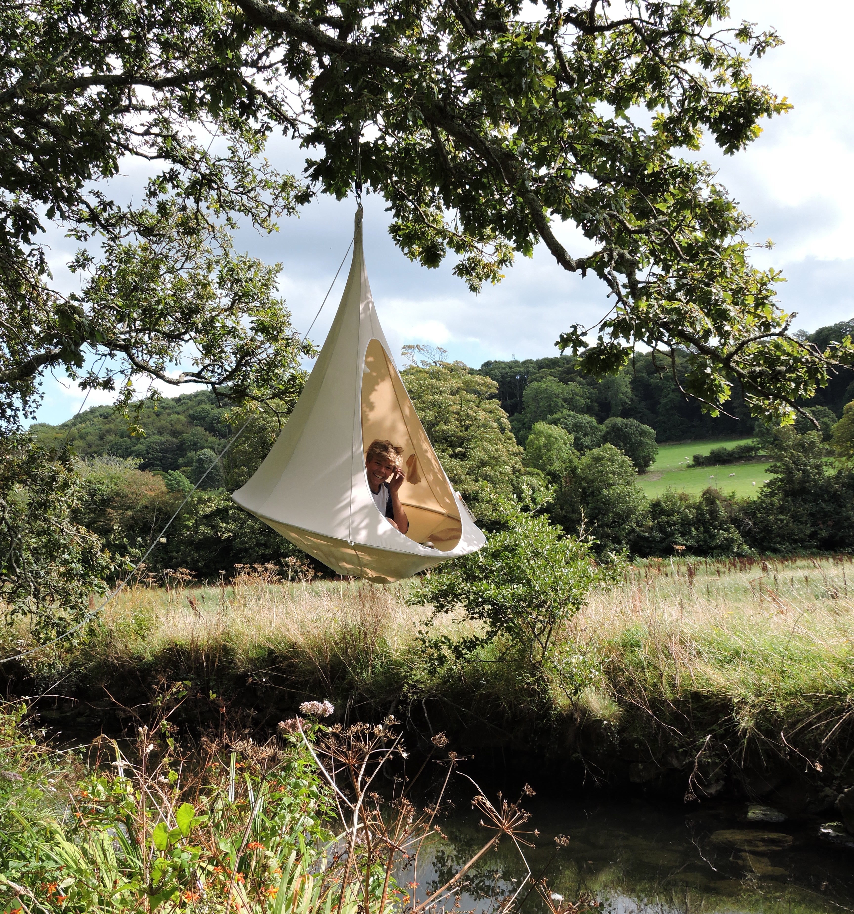 Cacoon Hanging Chairs - Nest-Style Indoor & Outdoor Loungers
