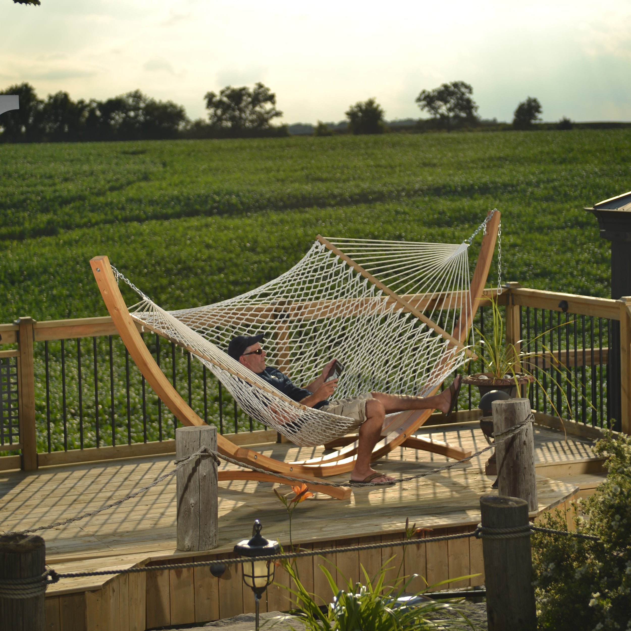 Vivere Arc Hammock Stand - Thumbnail 5