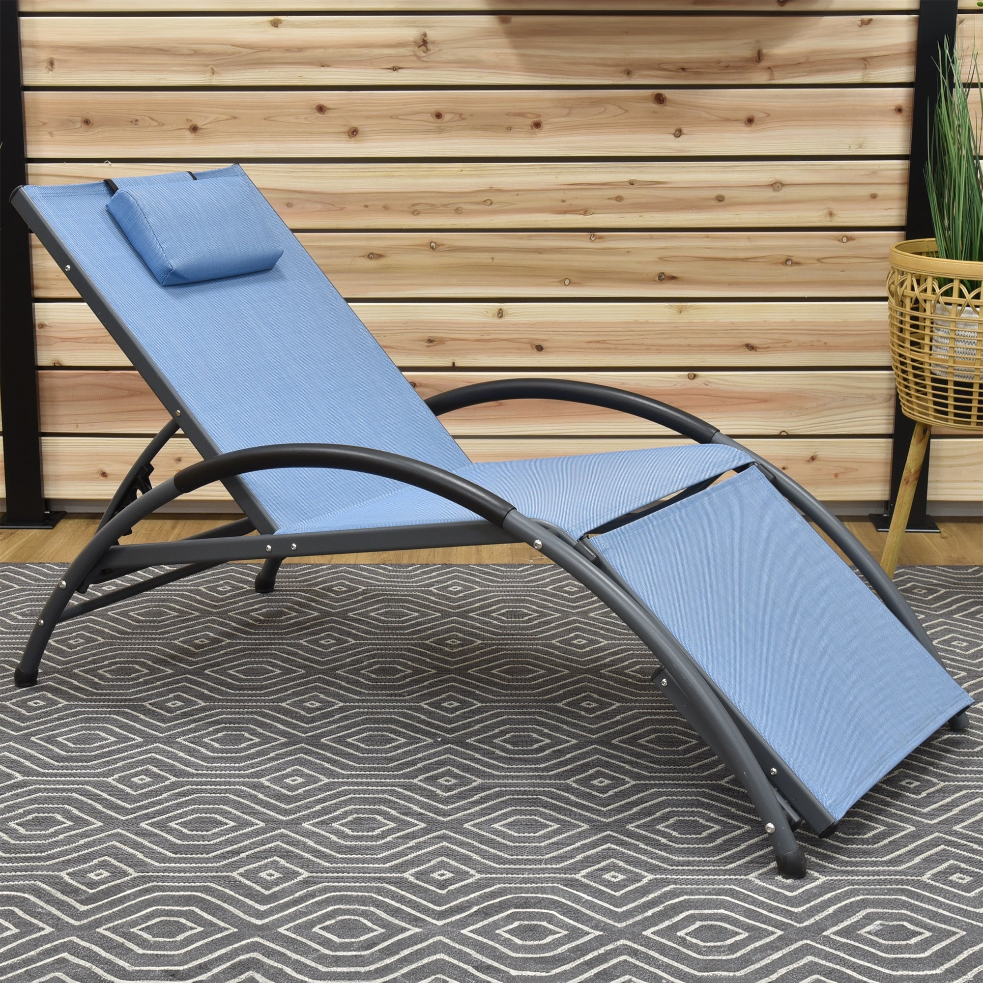 Dockside Phifer® & Aluminum Sun Lounger - Cape Cod