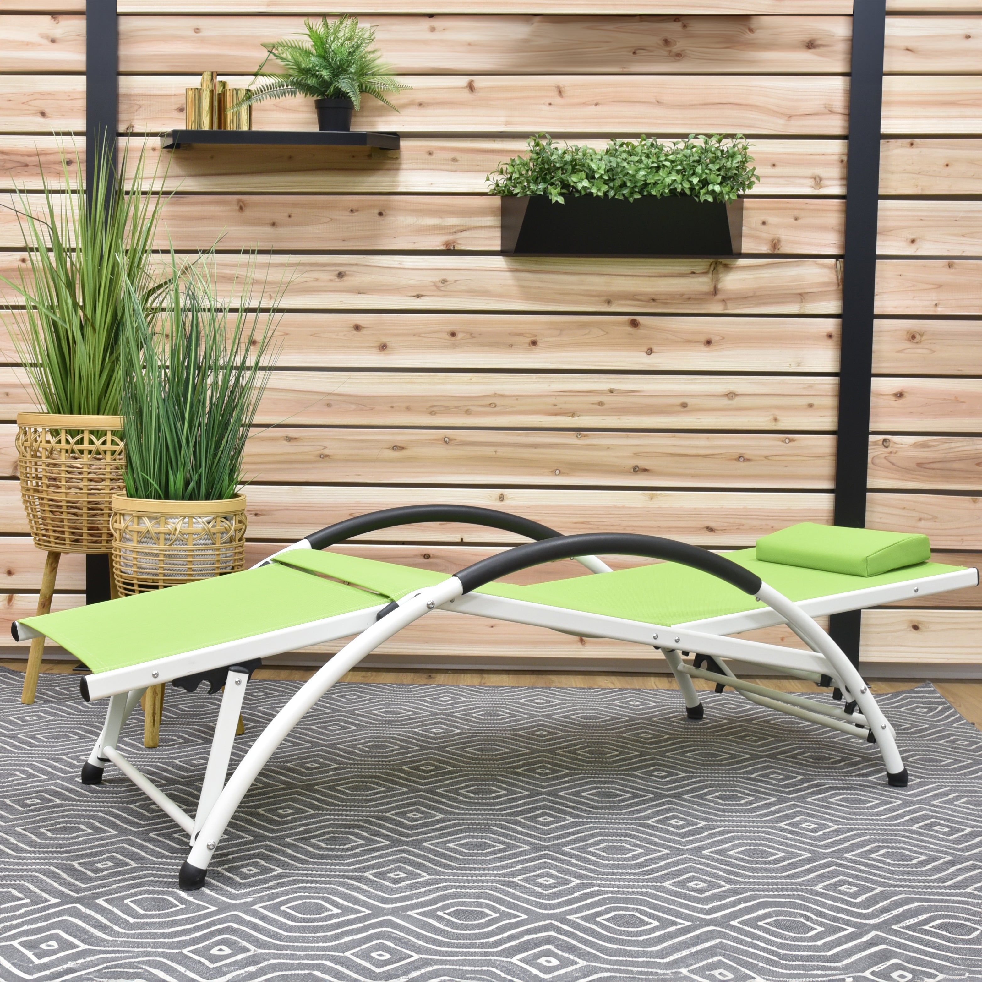 Dockside Aluminum Sun Lounger - Green Apple