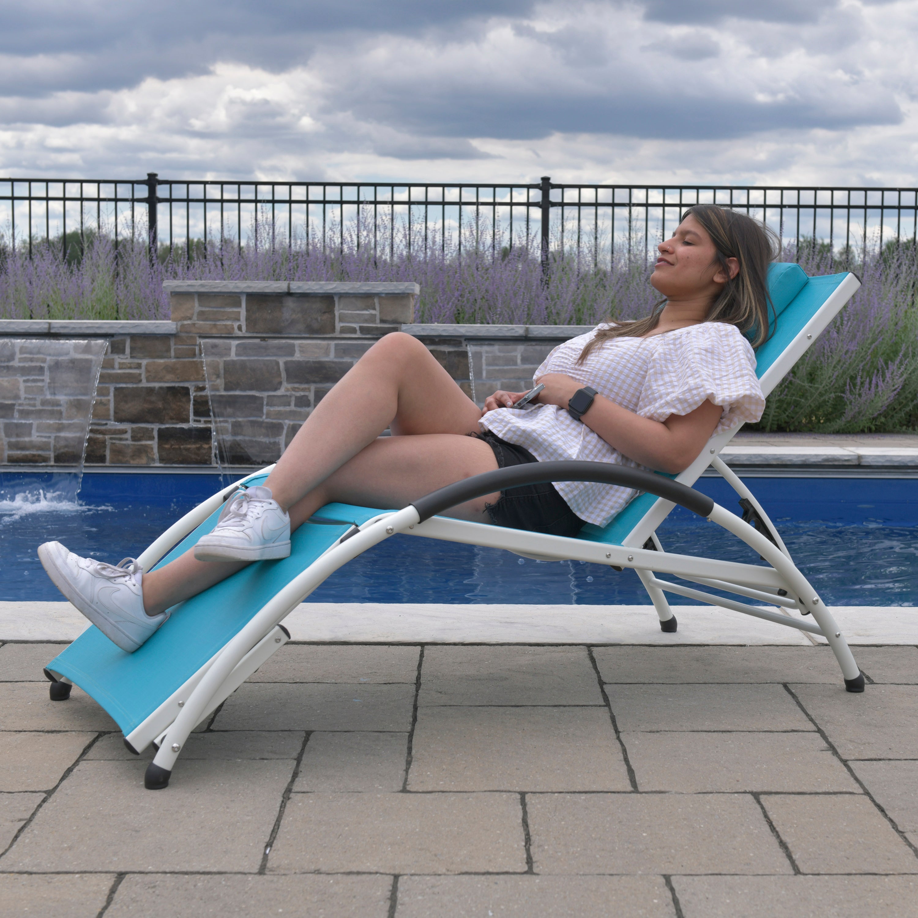 Dockside Phifer® & Aluminum Sun Lounger - True Turquoise