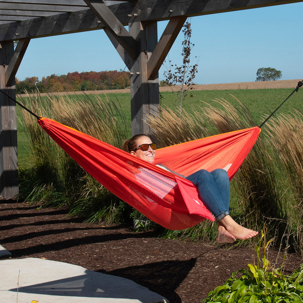 Mesh Camping Hammock - Punch & Peach