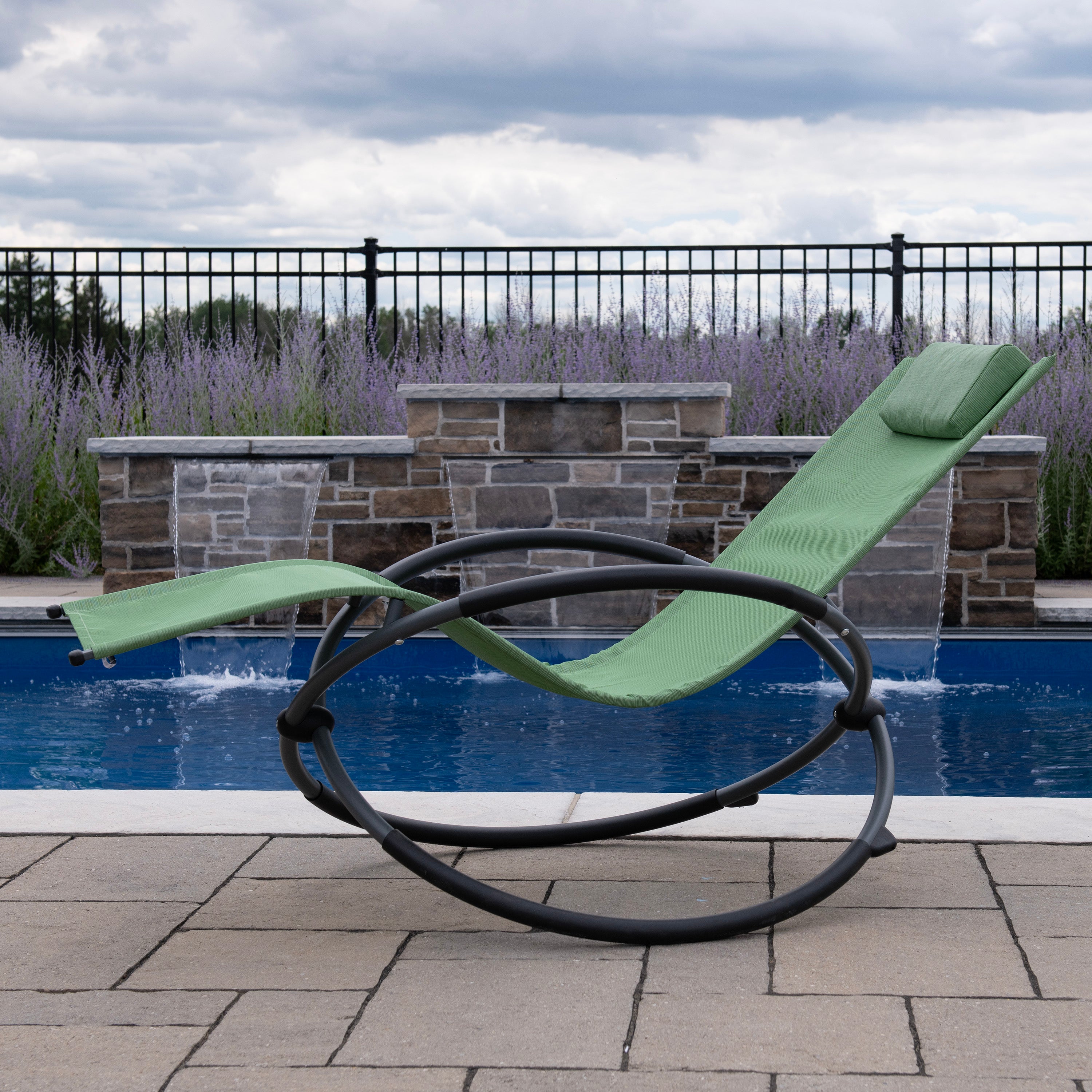 Orbital Phifer® & Steel Lounger - Olive Grove