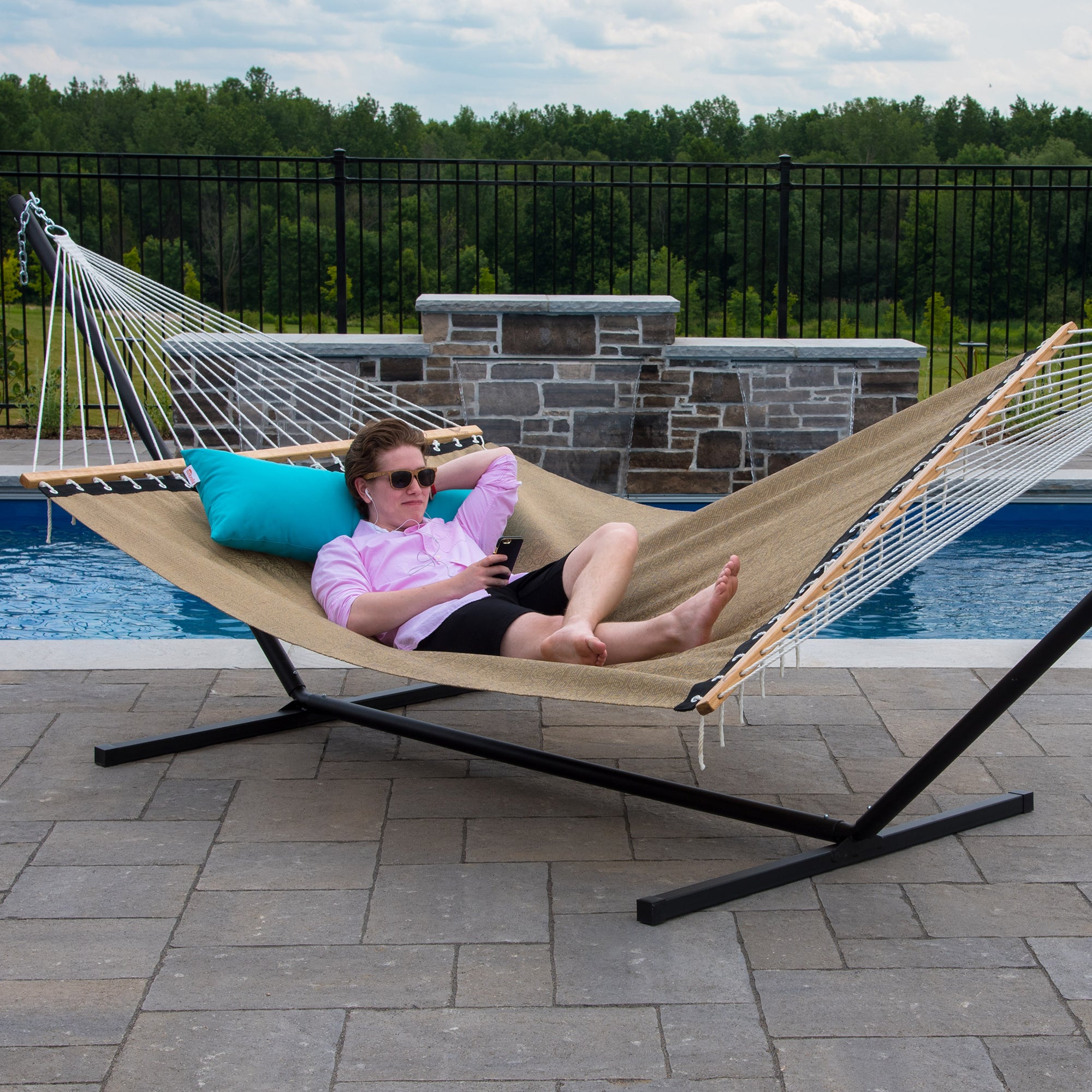 POOL24_11of12_509e0ebe-f9c9-4c19-b6b5-3e61bec82e17.jpg
